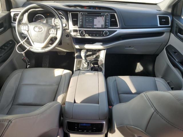 Photo 7 VIN: 5TDJZRFH2JS903647 - TOYOTA HIGHLANDER 