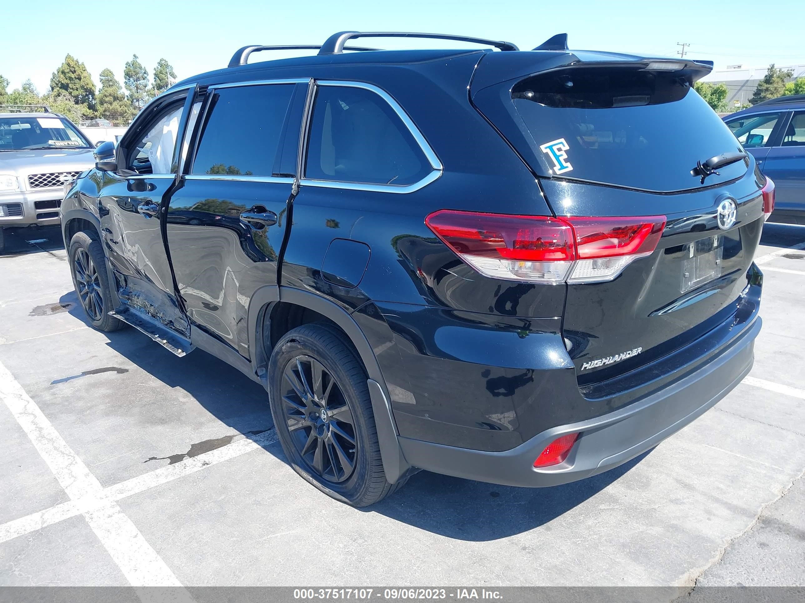 Photo 2 VIN: 5TDJZRFH2KS622448 - TOYOTA HIGHLANDER 