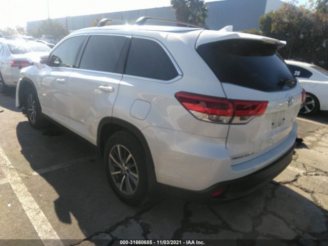 Photo 2 VIN: 5TDJZRFH2KS626113 - TOYOTA HIGHLANDER 