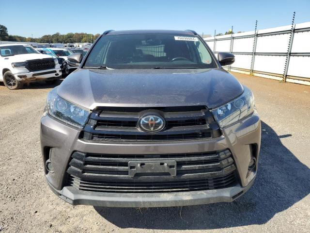 Photo 4 VIN: 5TDJZRFH2KS952686 - TOYOTA HIGHLANDER 