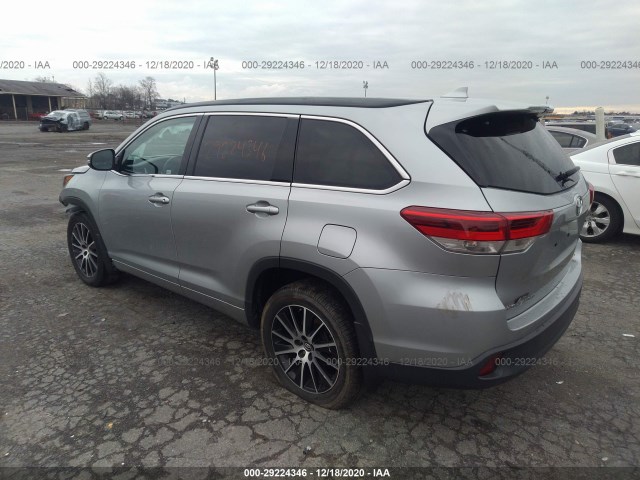 Photo 2 VIN: 5TDJZRFH3HS378317 - TOYOTA HIGHLANDER 