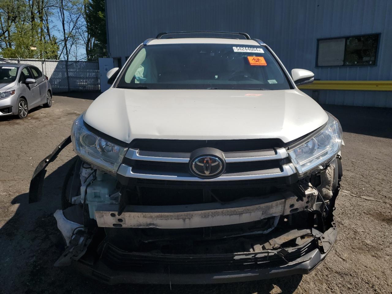 Photo 4 VIN: 5TDJZRFH3HS386059 - TOYOTA HIGHLANDER 