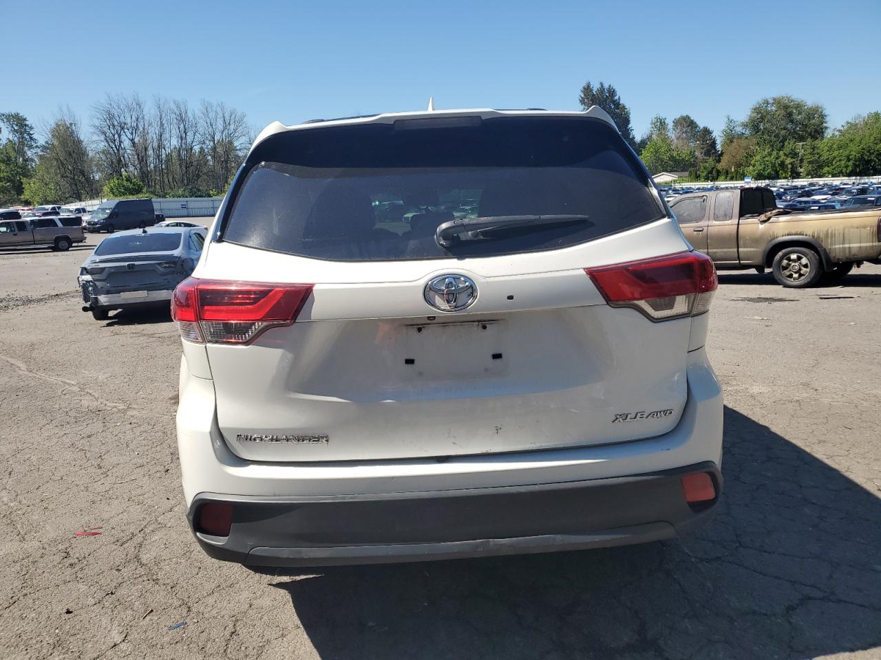 Photo 5 VIN: 5TDJZRFH3HS386059 - TOYOTA HIGHLANDER 