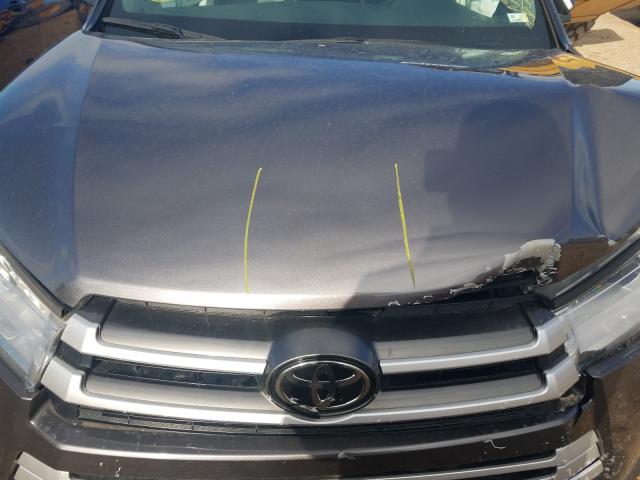 Photo 6 VIN: 5TDJZRFH3HS411624 - TOYOTA HIGHLANDER 