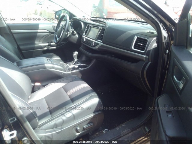 Photo 4 VIN: 5TDJZRFH3HS423398 - TOYOTA HIGHLANDER 