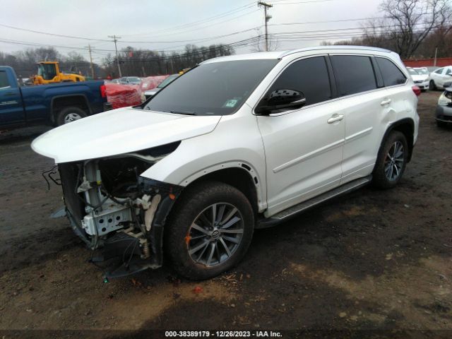 Photo 1 VIN: 5TDJZRFH3HS430156 - TOYOTA HIGHLANDER 