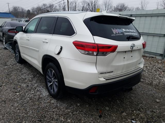 Photo 2 VIN: 5TDJZRFH3HS511514 - TOYOTA HIGHLANDER 