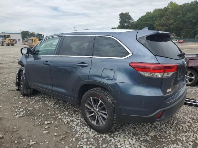 Photo 1 VIN: 5TDJZRFH3JS496115 - TOYOTA HIGHLANDER 