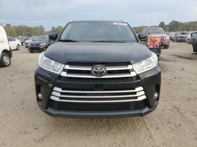 Photo 4 VIN: 5TDJZRFH3JS523863 - TOYOTA HIGHLANDER 