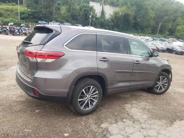 Photo 2 VIN: 5TDJZRFH3JS538430 - TOYOTA HIGHLANDER 