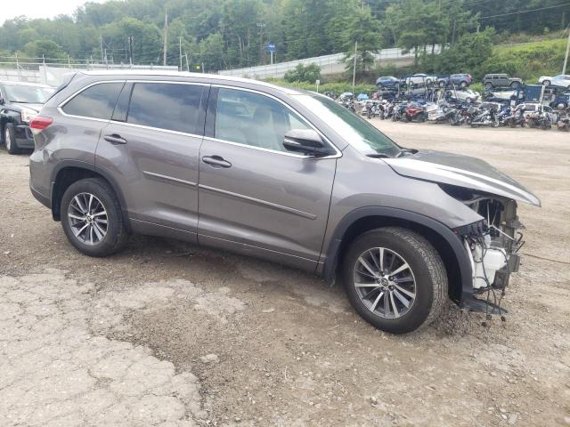 Photo 3 VIN: 5TDJZRFH3JS538430 - TOYOTA HIGHLANDER 