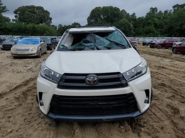 Photo 4 VIN: 5TDJZRFH3JS546897 - TOYOTA HIGHLANDER 