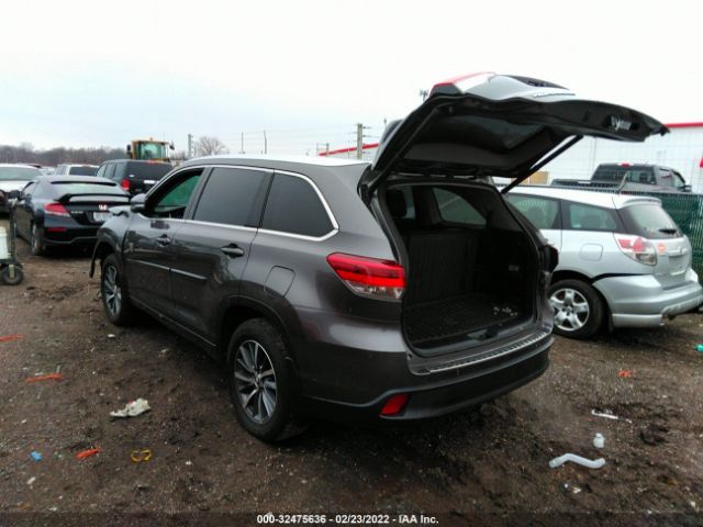 Photo 2 VIN: 5TDJZRFH3JS547449 - TOYOTA HIGHLANDER 