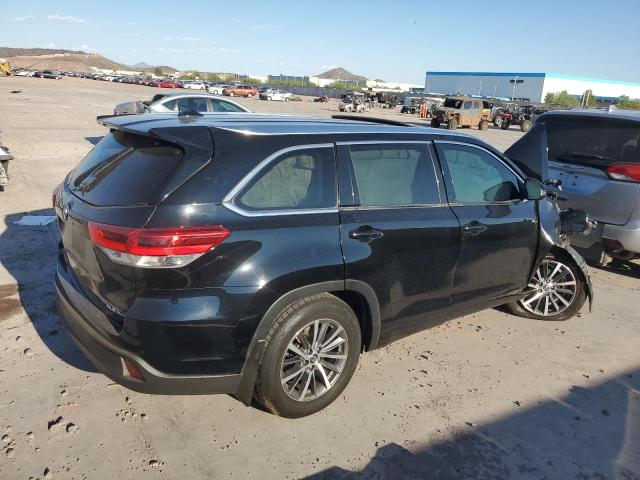 Photo 2 VIN: 5TDJZRFH3JS804805 - TOYOTA HIGHLANDER 