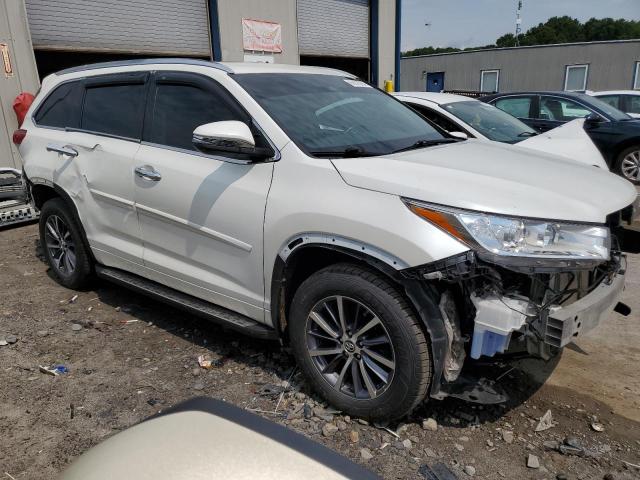 Photo 3 VIN: 5TDJZRFH3JS809132 - TOYOTA HIGHLANDER 