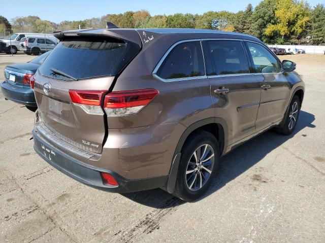 Photo 3 VIN: 5TDJZRFH3JS828022 - TOYOTA HIGHLANDER 