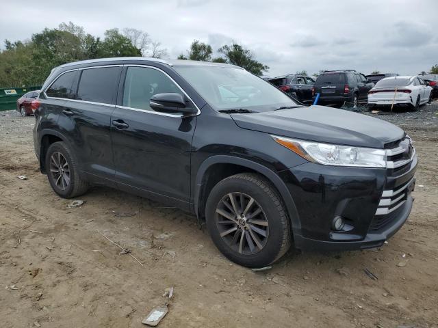 Photo 3 VIN: 5TDJZRFH3JS856130 - TOYOTA HIGHLANDER 