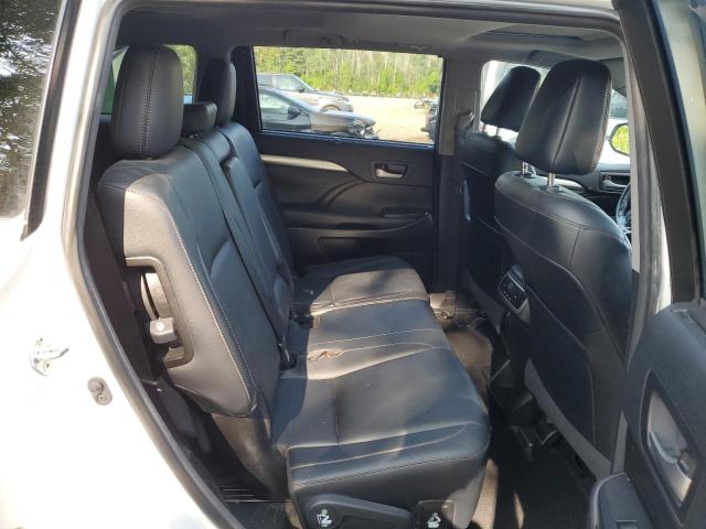 Photo 10 VIN: 5TDJZRFH3JS902510 - TOYOTA HIGHLANDER 