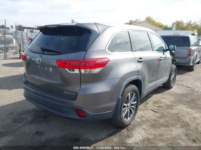 Photo 3 VIN: 5TDJZRFH3KS597401 - TOYOTA HIGHLANDER 