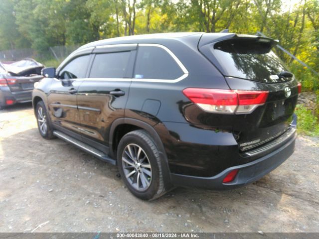 Photo 2 VIN: 5TDJZRFH3KS609952 - TOYOTA HIGHLANDER 