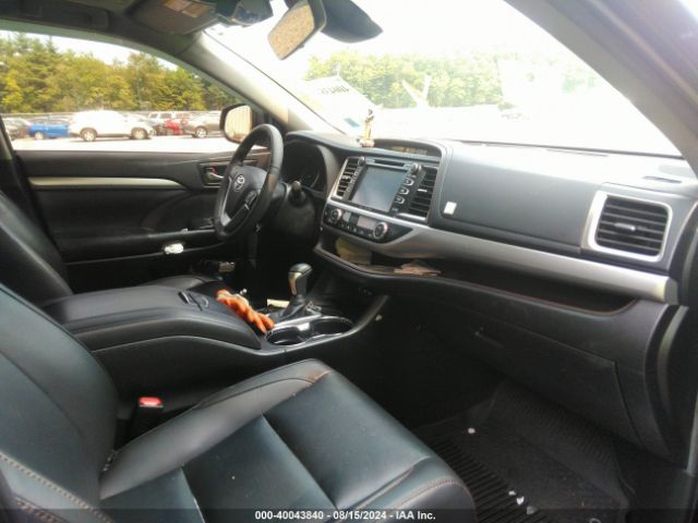 Photo 4 VIN: 5TDJZRFH3KS609952 - TOYOTA HIGHLANDER 