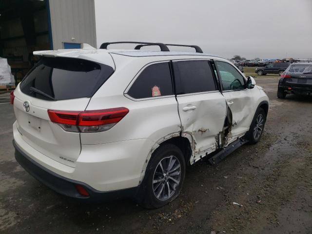 Photo 2 VIN: 5TDJZRFH3KS611622 - TOYOTA HIGHLANDER 