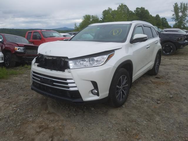 Photo 1 VIN: 5TDJZRFH4HS370677 - TOYOTA HIGHLANDER 