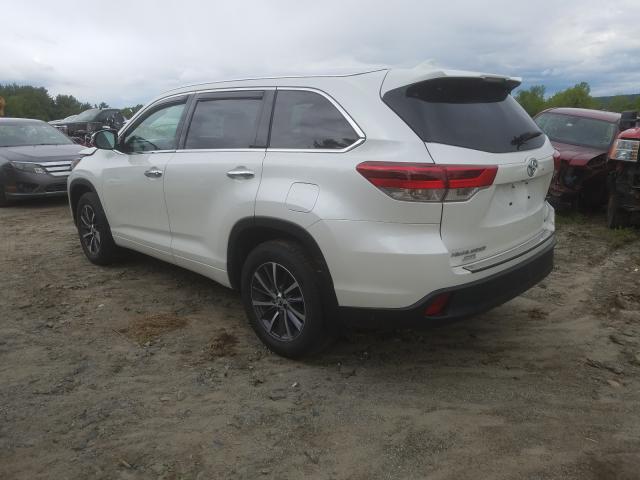 Photo 2 VIN: 5TDJZRFH4HS370677 - TOYOTA HIGHLANDER 