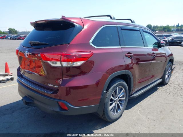 Photo 3 VIN: 5TDJZRFH4HS376771 - TOYOTA HIGHLANDER 