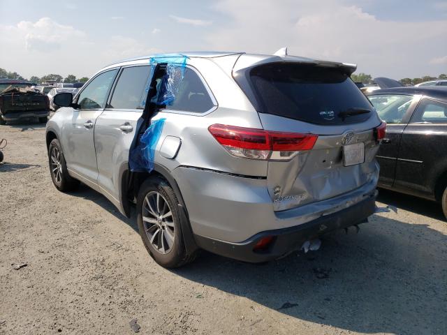 Photo 2 VIN: 5TDJZRFH4HS406075 - TOYOTA HIGHLANDER 