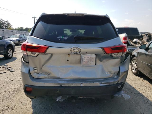 Photo 8 VIN: 5TDJZRFH4HS406075 - TOYOTA HIGHLANDER 