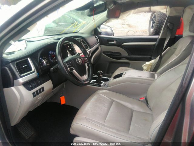 Photo 4 VIN: 5TDJZRFH4HS409266 - TOYOTA HIGHLANDER 