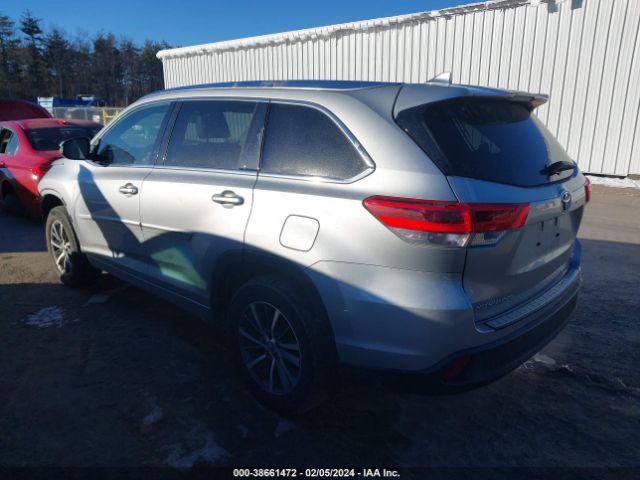 Photo 2 VIN: 5TDJZRFH4HS418209 - TOYOTA HIGHLANDER 