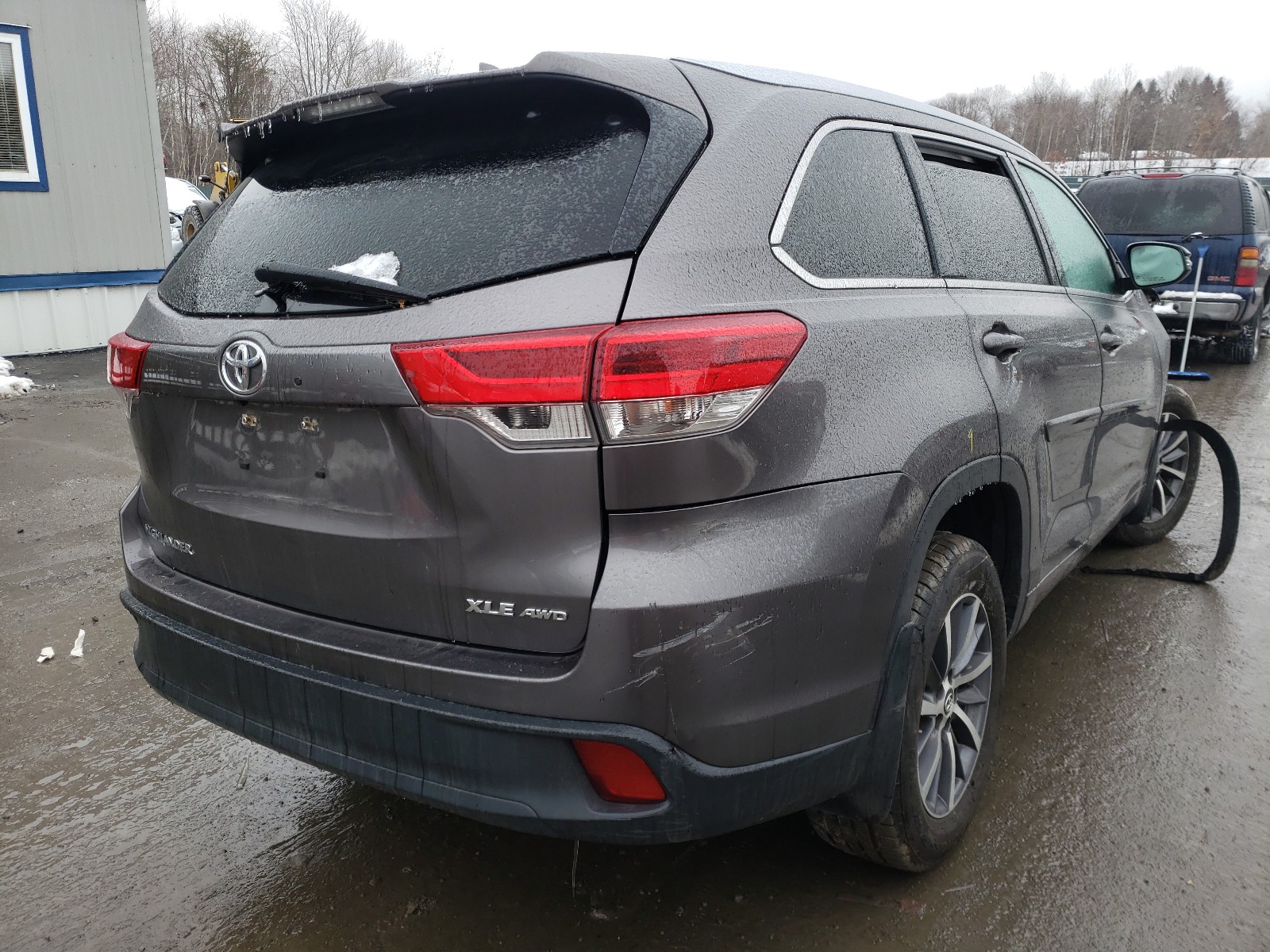 Photo 3 VIN: 5TDJZRFH4HS430943 - TOYOTA HIGHLANDER 