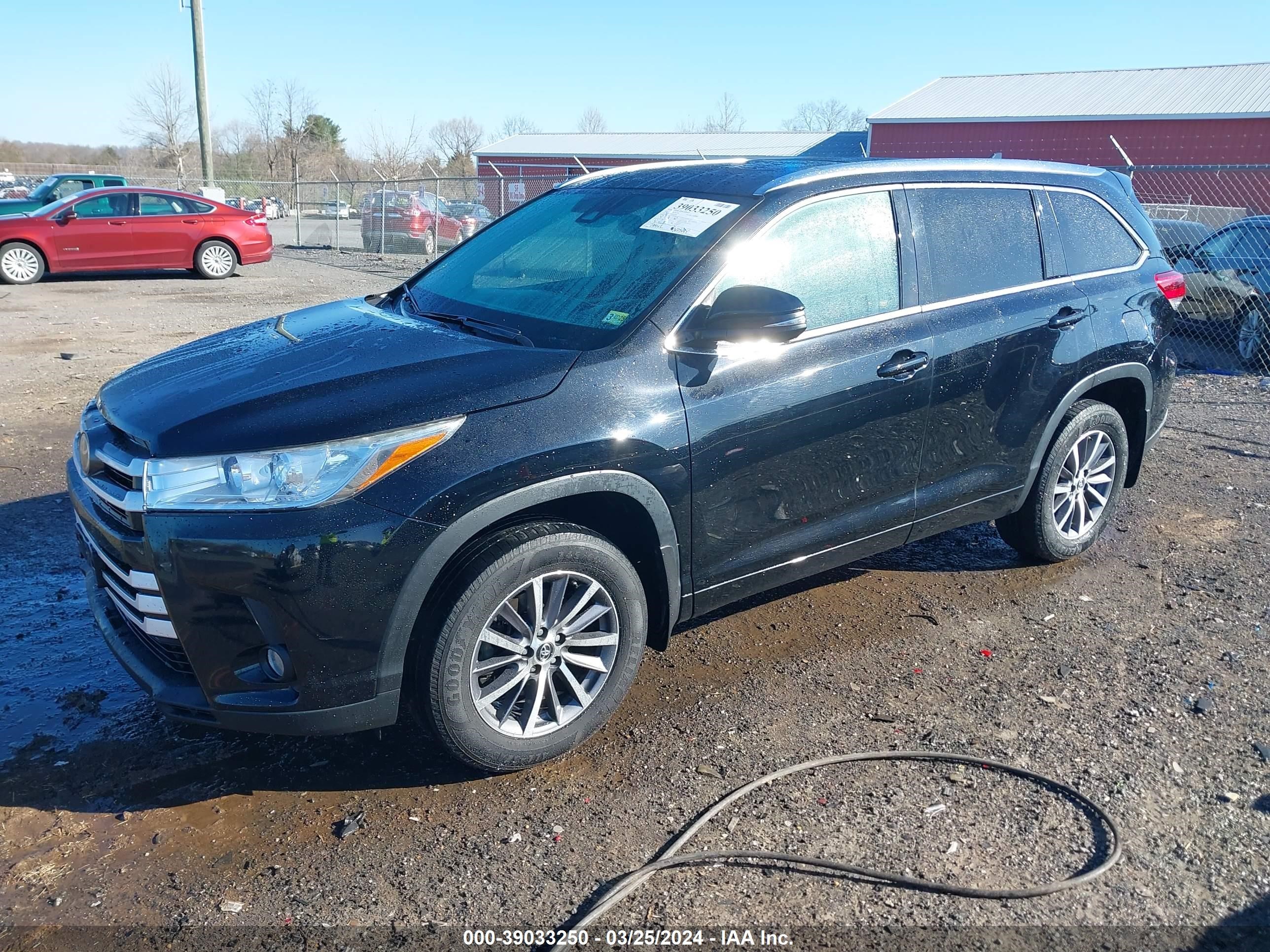 Photo 1 VIN: 5TDJZRFH4HS454062 - TOYOTA HIGHLANDER 