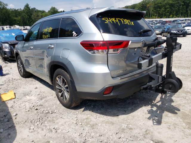 Photo 2 VIN: 5TDJZRFH4JS529316 - TOYOTA HIGHLANDER 