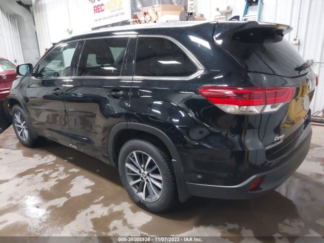 Photo 2 VIN: 5TDJZRFH4JS532412 - TOYOTA HIGHLANDER 