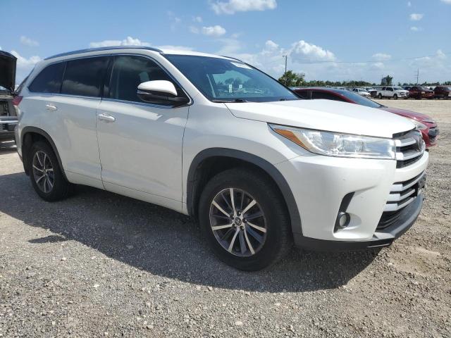 Photo 3 VIN: 5TDJZRFH4JS559089 - TOYOTA HIGHLANDER 