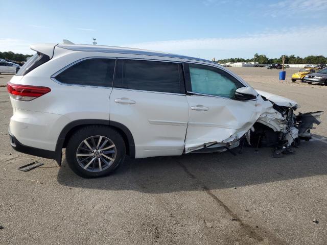 Photo 2 VIN: 5TDJZRFH4JS801251 - TOYOTA HIGHLANDER 