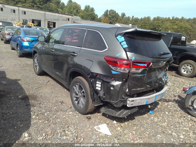 Photo 2 VIN: 5TDJZRFH4JS802030 - TOYOTA HIGHLANDER 