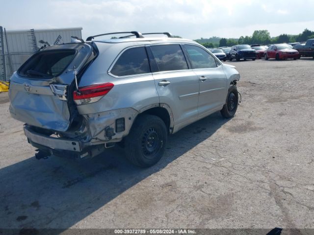 Photo 3 VIN: 5TDJZRFH4JS803307 - TOYOTA HIGHLANDER 