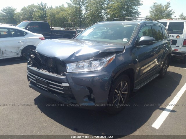 Photo 1 VIN: 5TDJZRFH4JS827588 - TOYOTA HIGHLANDER 