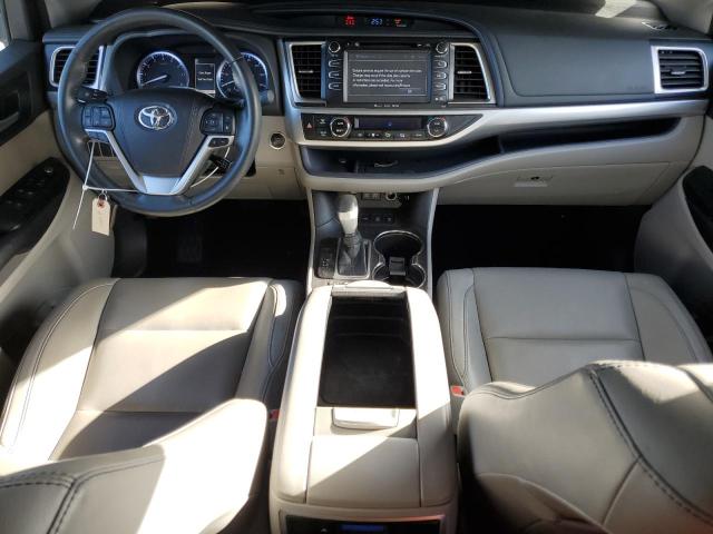 Photo 7 VIN: 5TDJZRFH4JS850840 - TOYOTA HIGHLANDER 