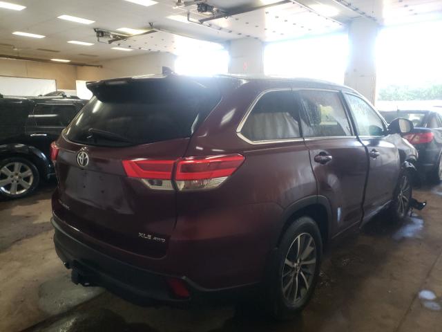 Photo 3 VIN: 5TDJZRFH4JS854340 - TOYOTA HIGHLANDER 