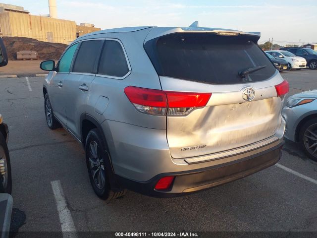 Photo 2 VIN: 5TDJZRFH4JS872319 - TOYOTA HIGHLANDER 