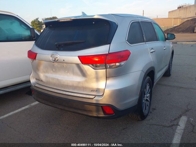 Photo 3 VIN: 5TDJZRFH4JS872319 - TOYOTA HIGHLANDER 