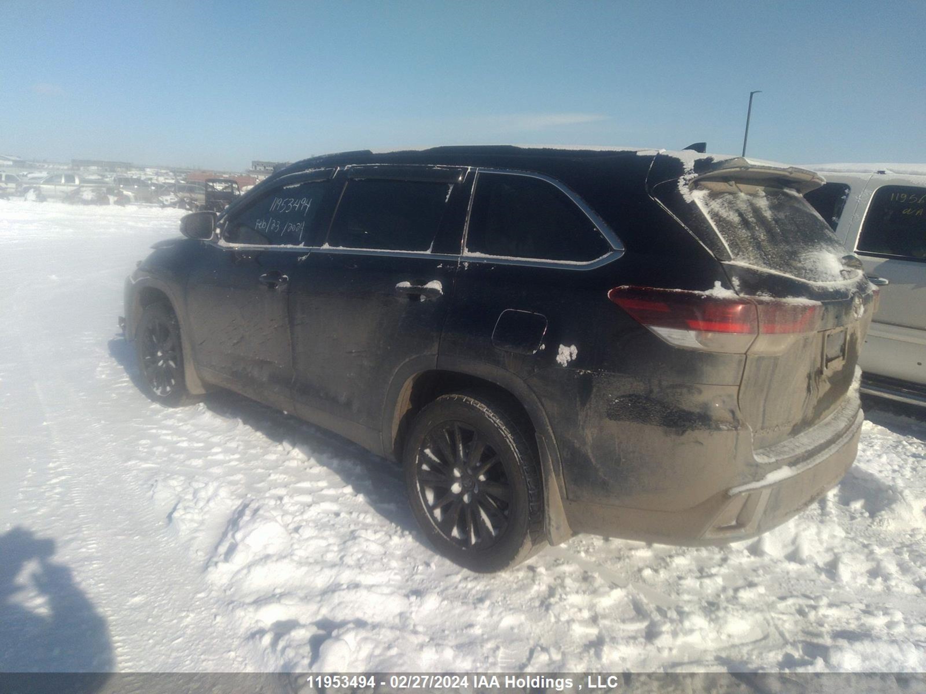 Photo 2 VIN: 5TDJZRFH4KS579876 - TOYOTA HIGHLANDER 