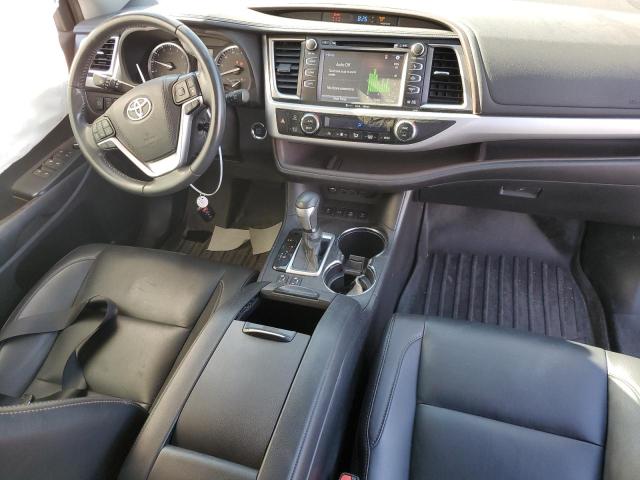 Photo 7 VIN: 5TDJZRFH4KS584432 - TOYOTA HIGHLANDER 