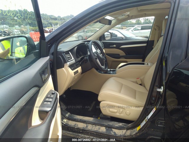 Photo 4 VIN: 5TDJZRFH4KS602749 - TOYOTA HIGHLANDER 