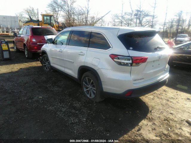 Photo 2 VIN: 5TDJZRFH4KS611161 - TOYOTA HIGHLANDER 